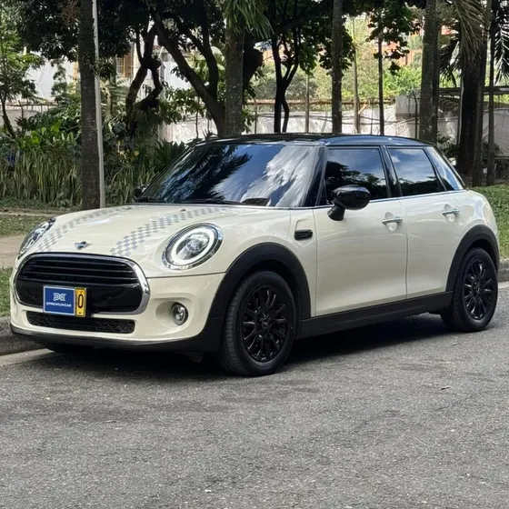 Mini Cooper 2020 1.5 F55 Salt