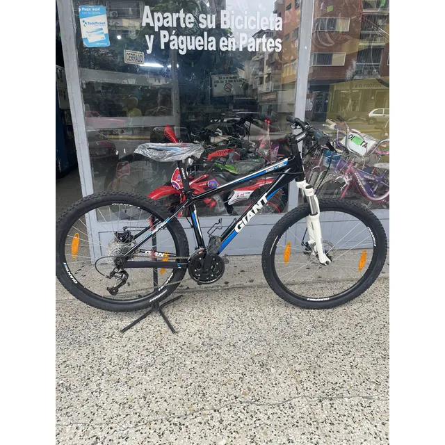 Bicicleta Giant Revel 26