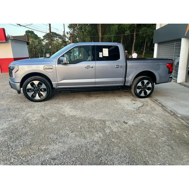 Ford F150 Lightning Platinum