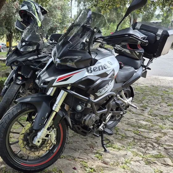Moto Benelli Trk 251 2022