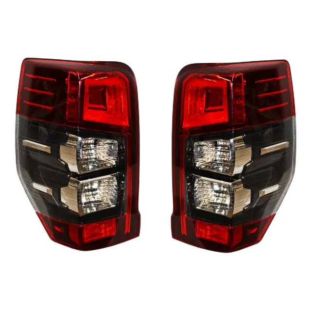 Par De Calaveras Mitsubishi L200 2020 2021 2022 Izq Y Der.