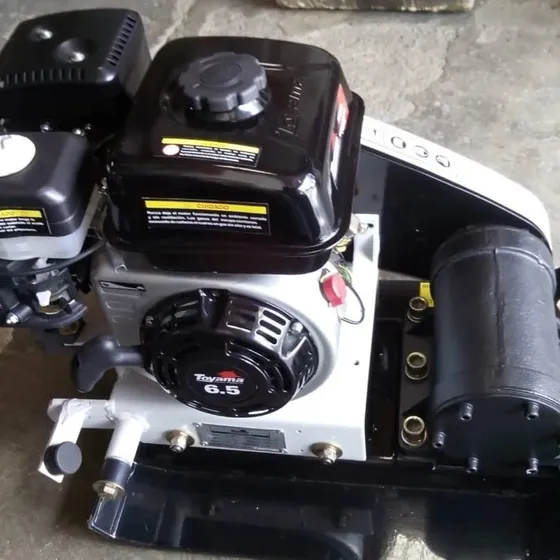Compactadoras De Tierra Marca Toyama Motor 6,5 Hp Gasolina 