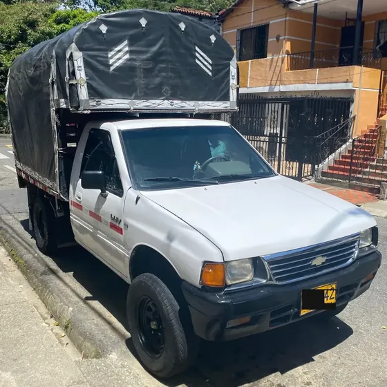 Chevrolet Luv 1996 2.3 Std Tfr