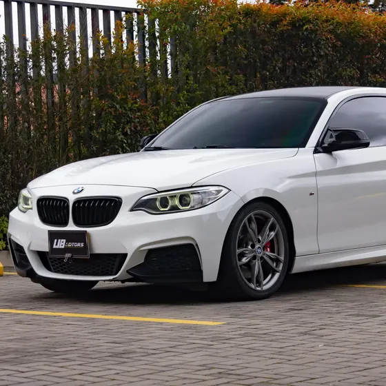 BMW Serie 2 2015 3.0 M235i F22 Coupe