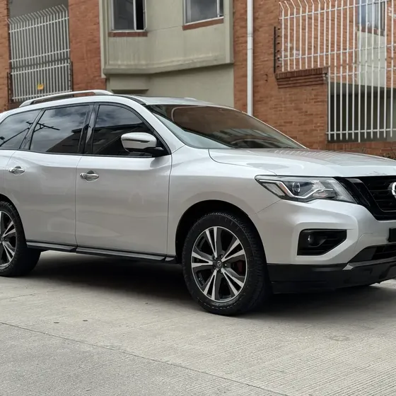 Nissan Pathfinder 2017 3.5 R52 Exclusive