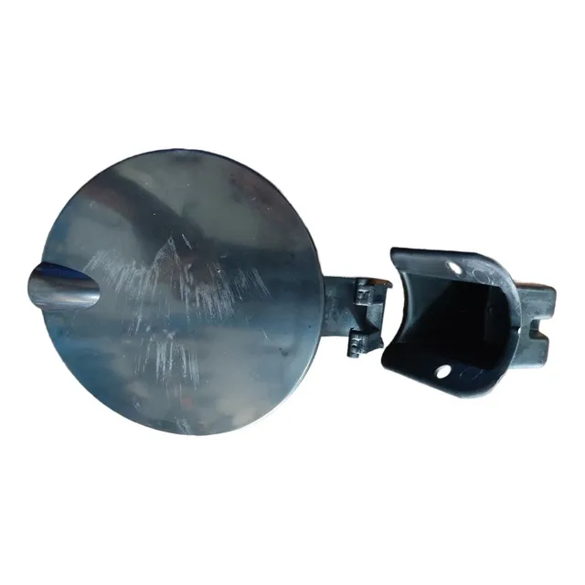 Tapa Externa Gasolina Chevrolet Corsa Sedan 4 Puertas 96/06