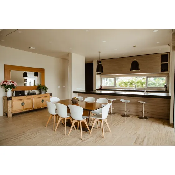 Comedor  Bo Concept Original  Mesa En Madera Y 6 Sillas