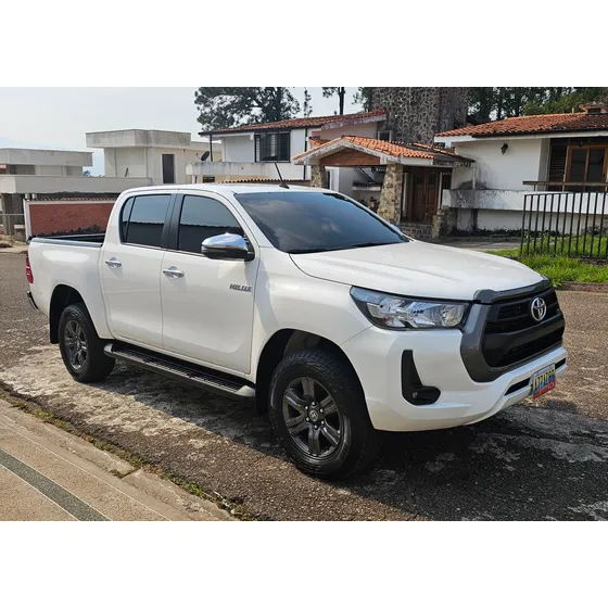 Toyota Hilux Turbo Diesel 2.8 4x4 Automática