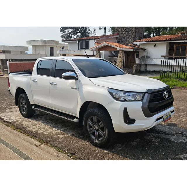 Toyota Hilux Turbo Diesel 2.8 4x4 Automática