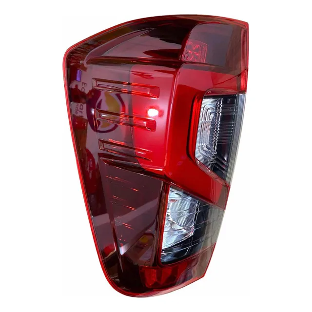 Stop Izquierdo Nissan Frontier Np300 Led 2022 A 2024