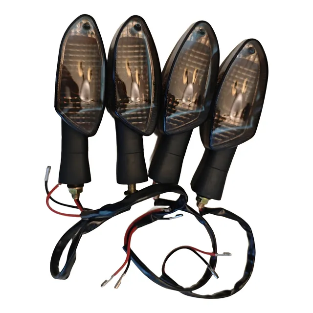 Direccionales Para Moto Akt Nkd 125. Humo. Genérico. Nuevo.