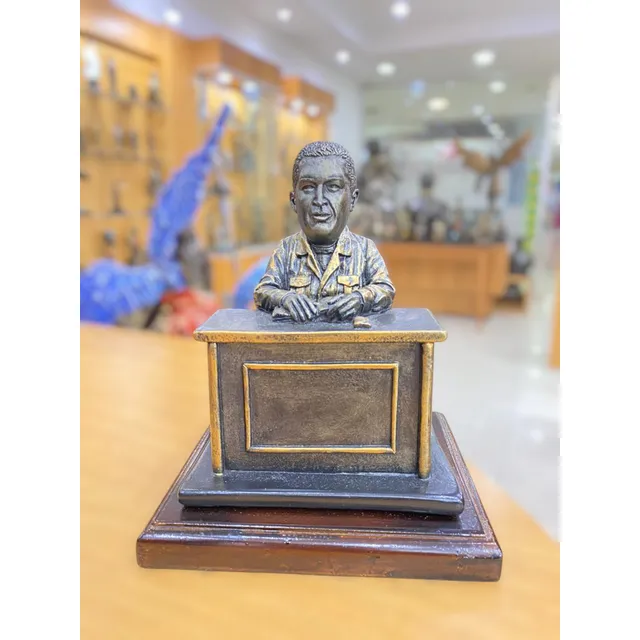 Alo Presidente Escritorio Regalo Obsequio Sentado Oficina
