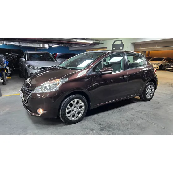 Peugeot 208 1.6 Allure Touchscreen