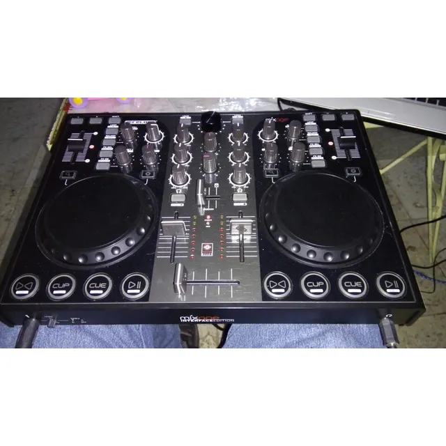 Controlador Reloop Mixage Interface Edition