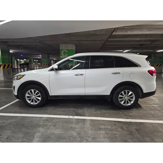 Kia Sorento 2.4 Lx At