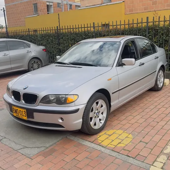 BMW 318i 2002 2.0 318i E46