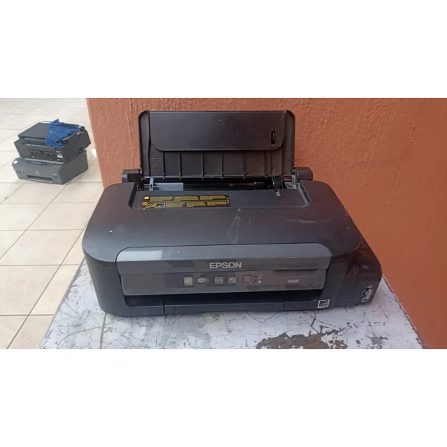 Impresora  Epson Workforce M105 Con Wifi 127v