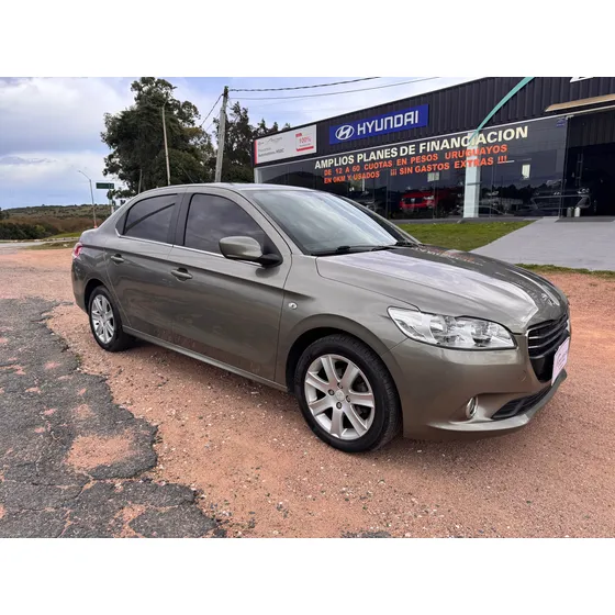 Peugeot 301 1.6 Allure