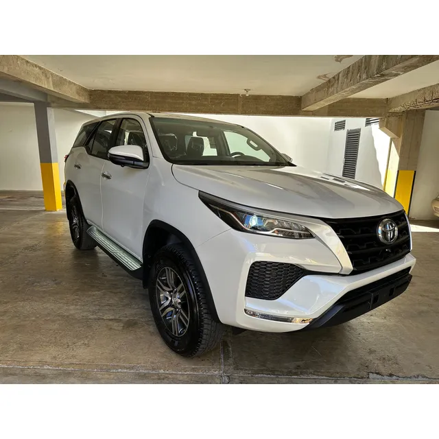 Toyota Fortuner 2.7 4x4