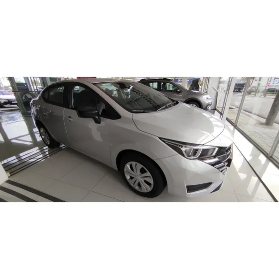 Nissan Versa 1.6 Sense