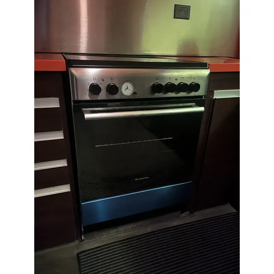 Cocina Eléctrica Ariston 60cm Vitrocerámica Horno Convección Acero