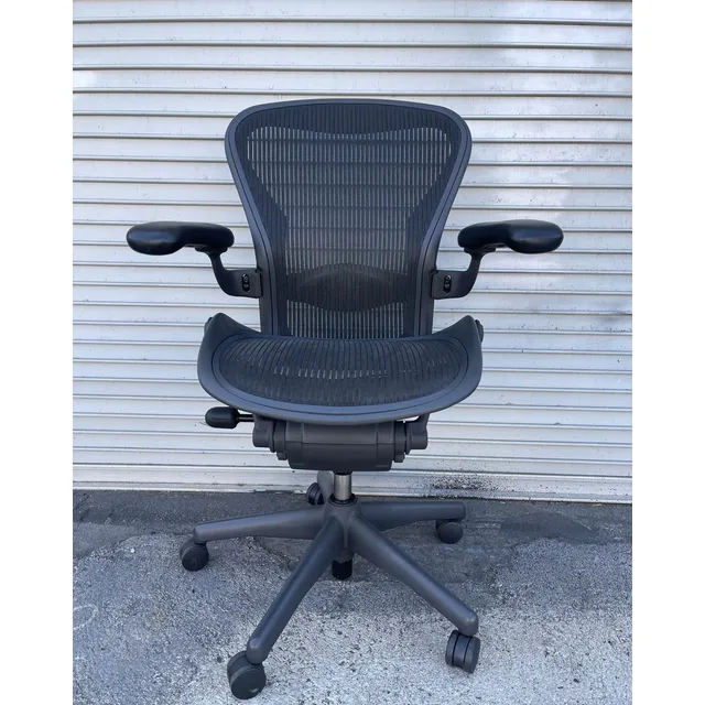 Herman Miller Aeron B