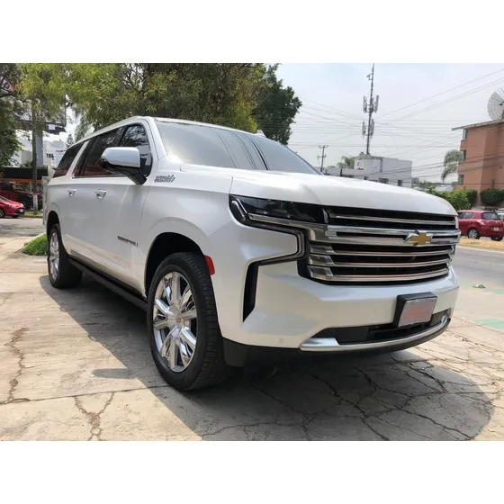 Chevrolet Suburban 6.2 High Country 4x4 At
