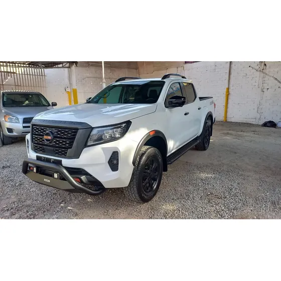 Nissan Frontier 4.0 Pro-4x V6 4x4 At