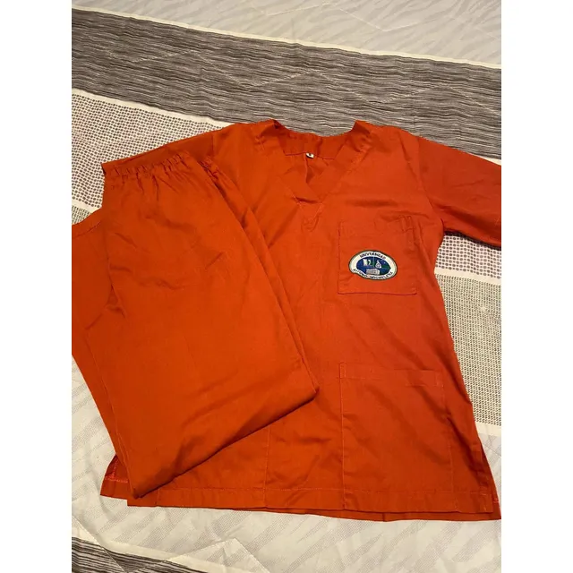 Uniforme Fisioterapia, Psicología, Comunicación, Derecho