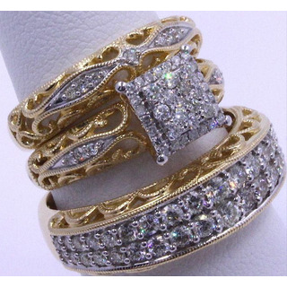 Conjunto De Tres Anillos De Diamantes De Moda For Mujer. Conjunto De Tres Anillos De Diamantes De Moda For Mujer.
