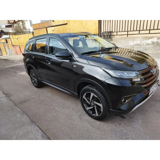Toyota Rush Xei 4x2 At 5p
