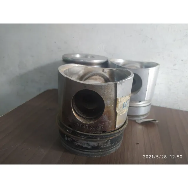 Pistones Motor 4bt Cargo 815 Hongo Nuevos Y Usados 