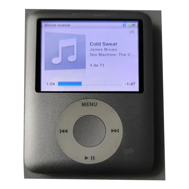iPod Nano 4gb Plata + Dock Logitech