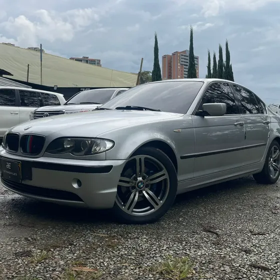 BMW 320 I 2005 2.2 320i E46