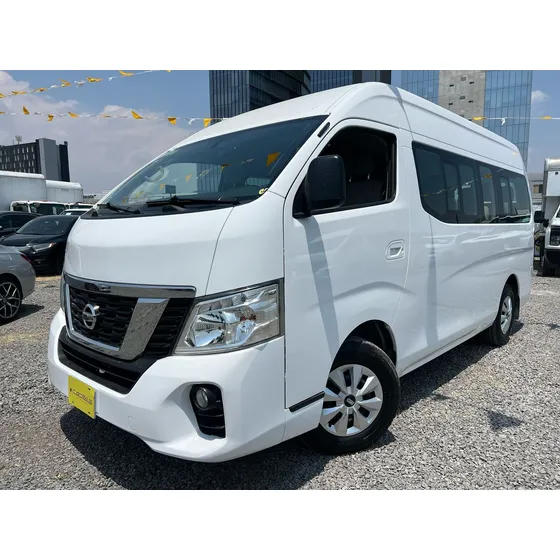 Nissan Urvan 2.5 15 Pas Amplia Aa Mt