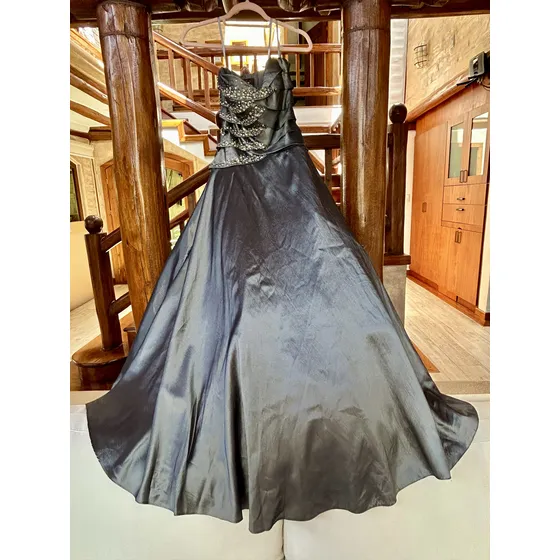 Vestido Diva Maxi Strapless Mujer Noche Gris Metalizado