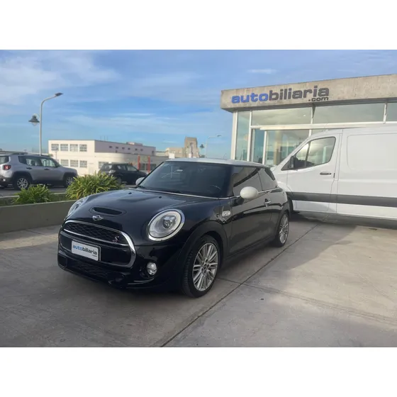 Mini Cooper S 2.0 F56 Look Jcw 192cv 3p