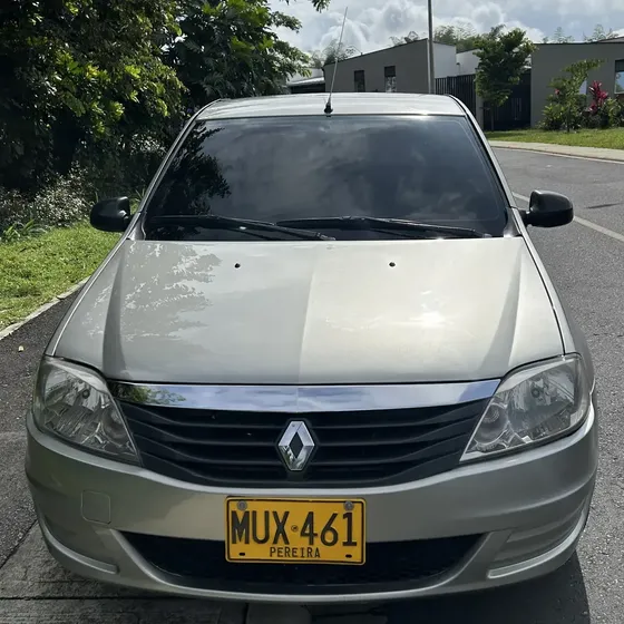 Renault Logan 2014 1.6 Privilege / Intens