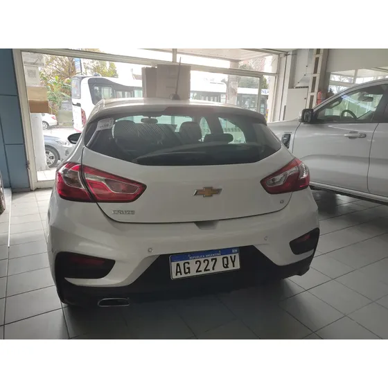 Chevrolet Cruze 5 1.4 Lt At 5p