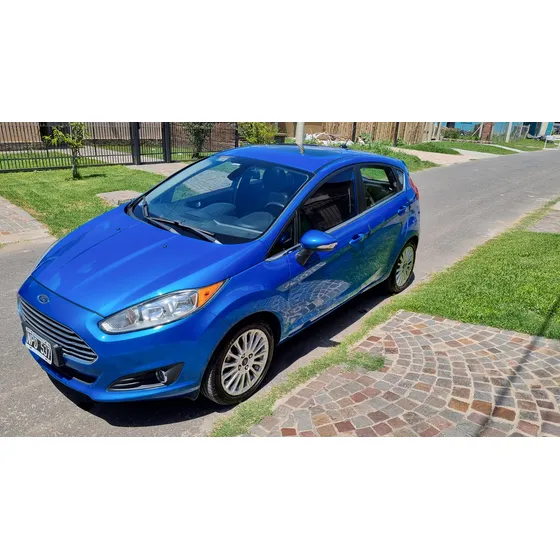 Ford Fiesta Kinetic 1.6 Design 120cv Titanium