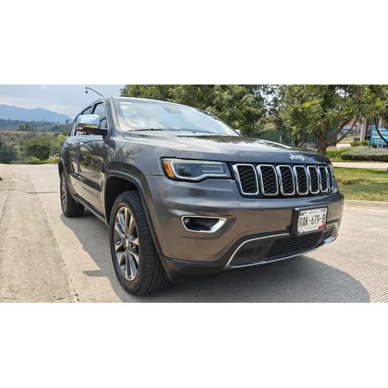 Jeep Grand Cherokee 5.7 Limited Lujo 4x4 At