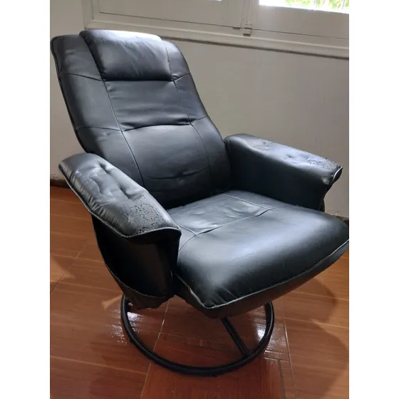 Sillón Reclinable 1 Cuerpo Pu - Solo Detalle En Apoyabrazos