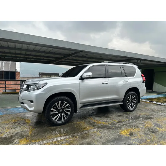 Toyota Prado 2.8 Vx At6