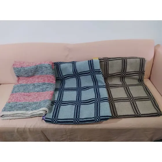 Cobija Tela Tipo Peluche Usada Excelente Condiciones