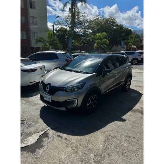 Renault Captur 2018 2.0 Intens Automática