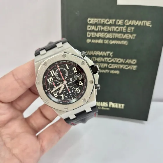 Audemars Piguet Royal Oak Offshore Chronograph  Vampire L  Preto Prateado Preto