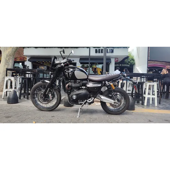 Triumph Scrambler 1200 Xc,  James Bond Theme