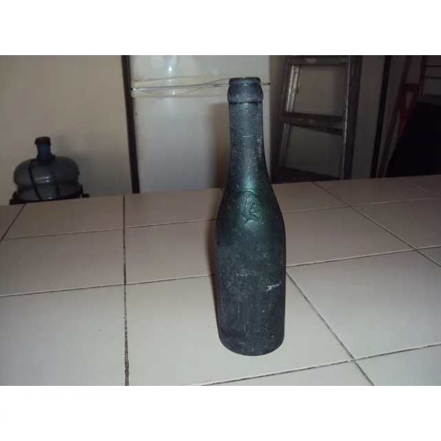 Botella Antigua De Cerveza Caracas. 1926.
