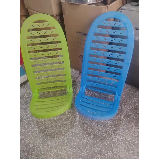 Sillas Playera Plásticas Para Niños, Usadas