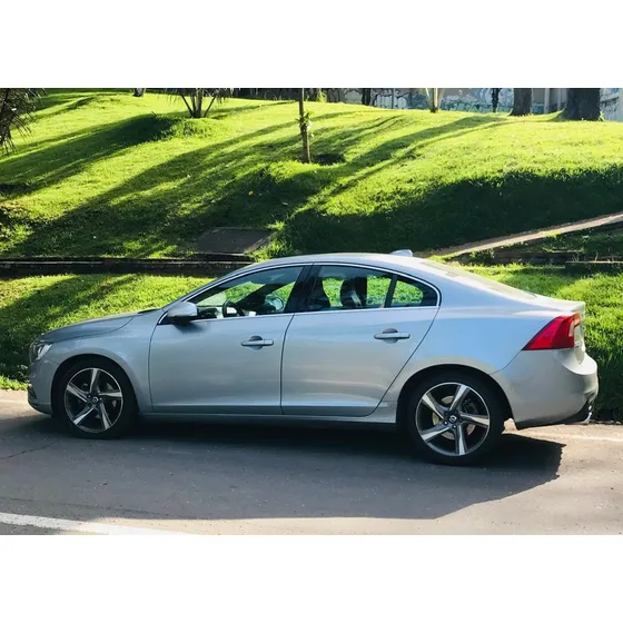 Volvo S60 1.6 T4 R-design
